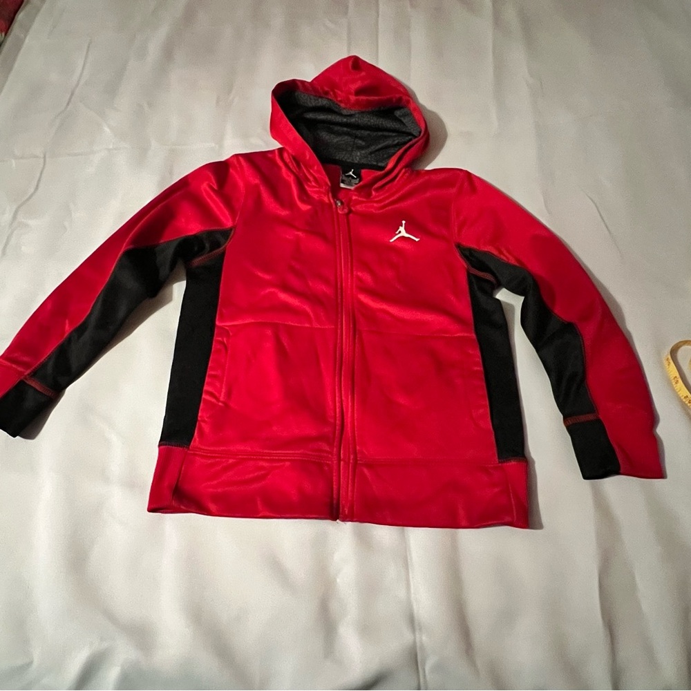 Therma fit Nike‎ Jordan youth jacket medium